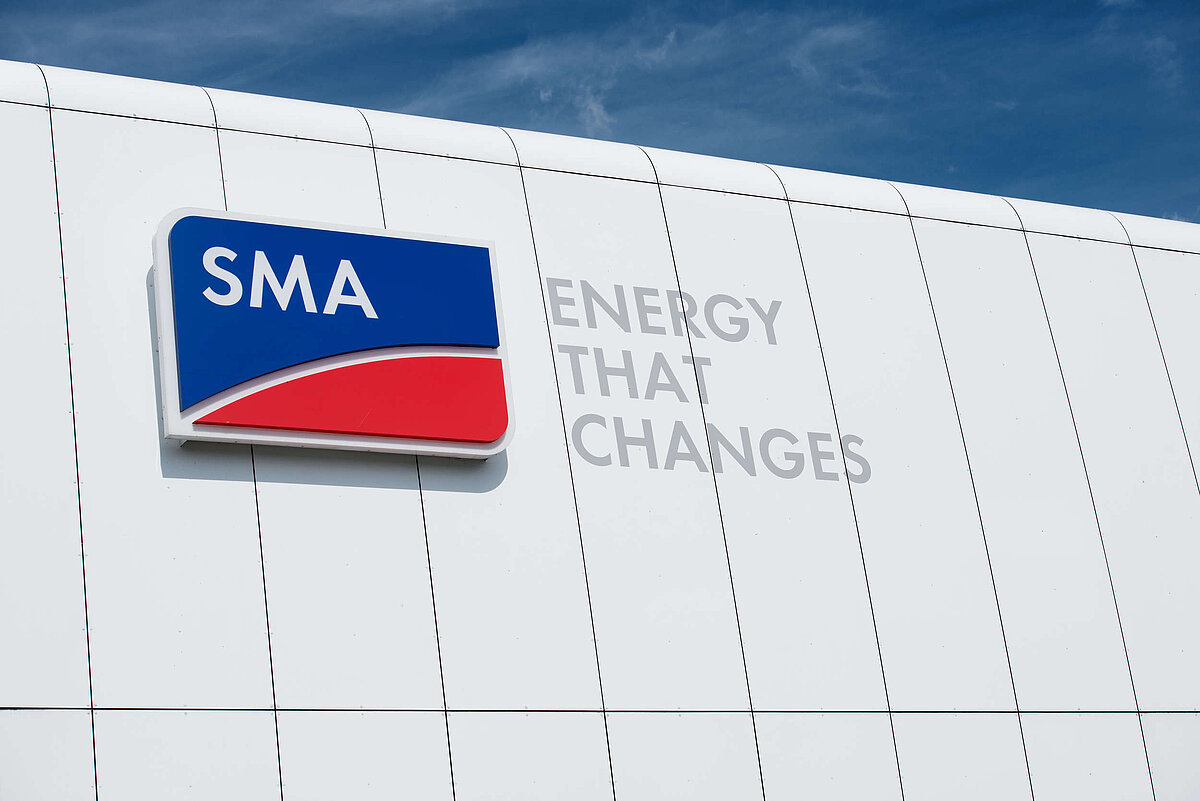 弊社大型パワコン販売/製造終了について | SMA Japan